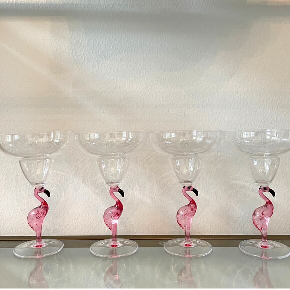 Novogratz Acrylic Pink Flamingo Pitcher & Stemmed Margarita Glass Set of 4 NEW - Picture 2 of 16